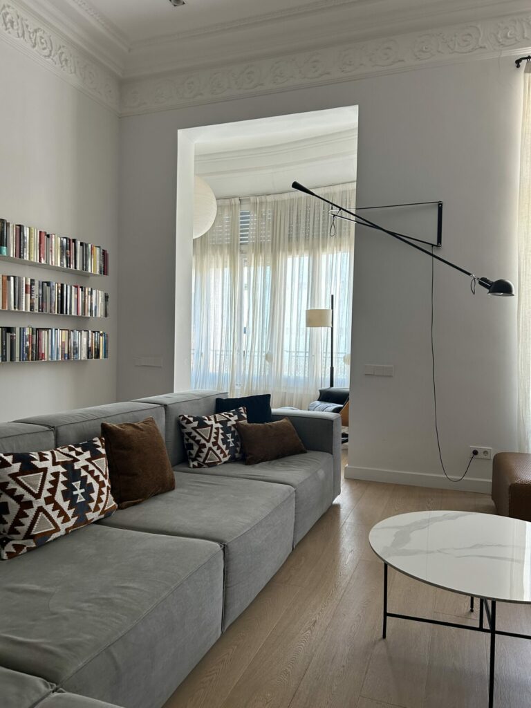 Reformas integrales exclusivas que transforman hogares con carácter propio.